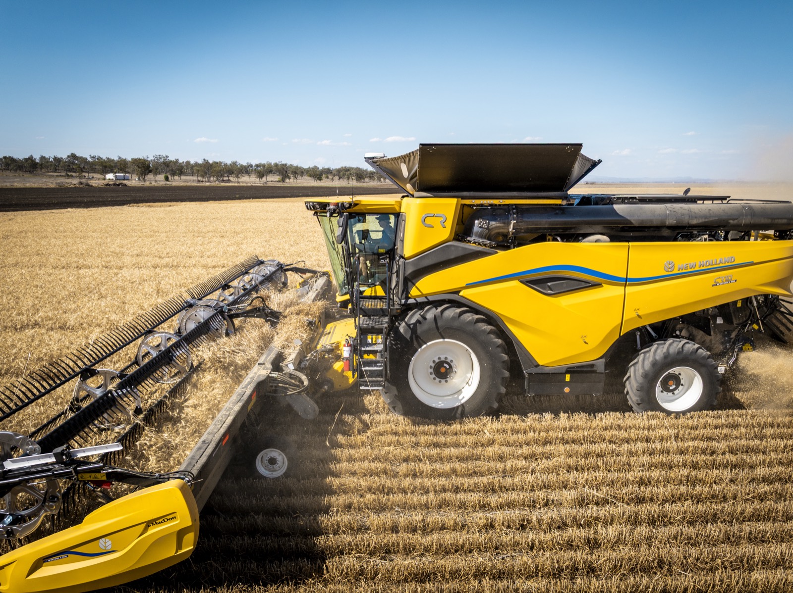 New Holland CR10 harvester at Dalby